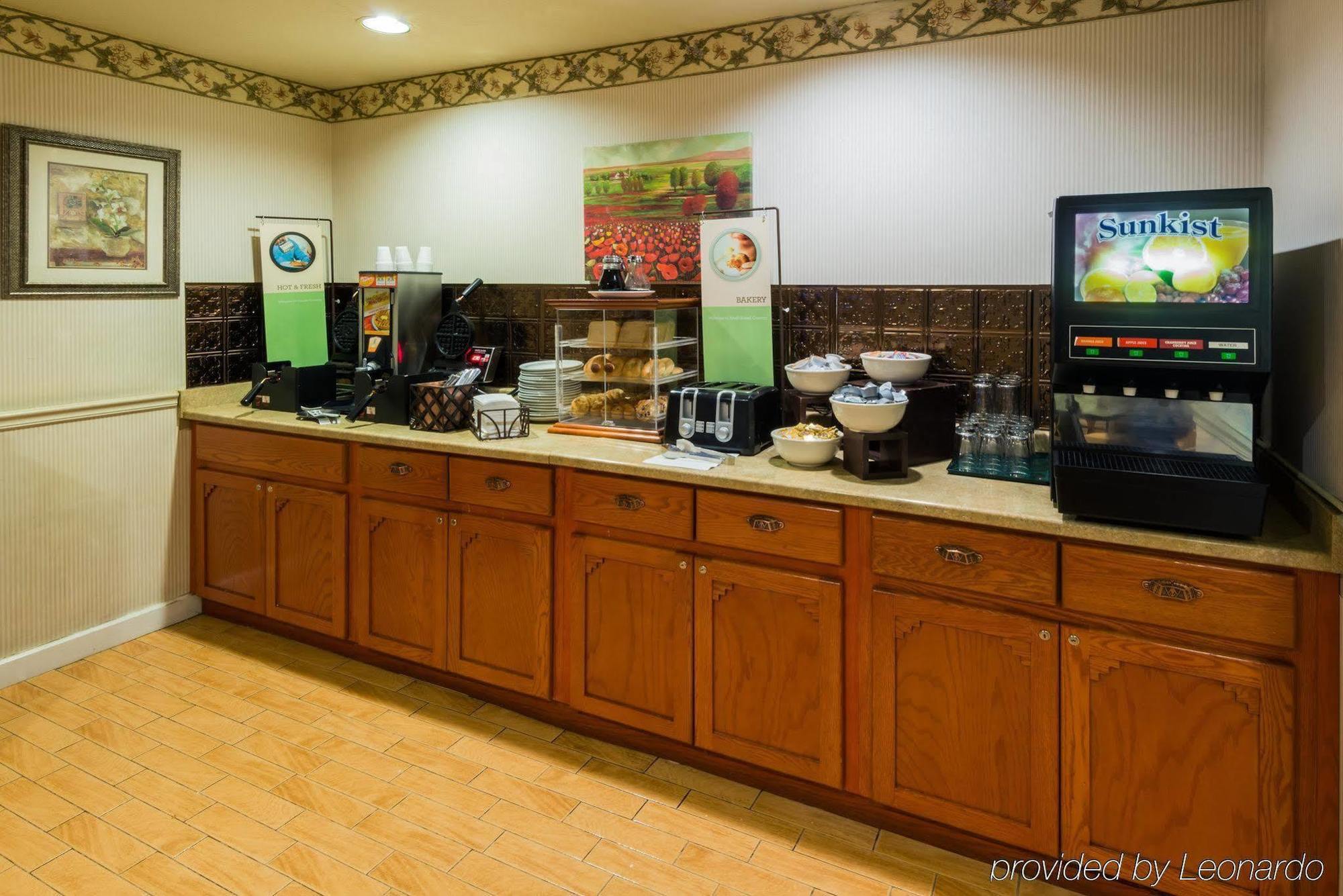 Baymont By Wyndham Albuquerque Airport Hotel Restoran gambar